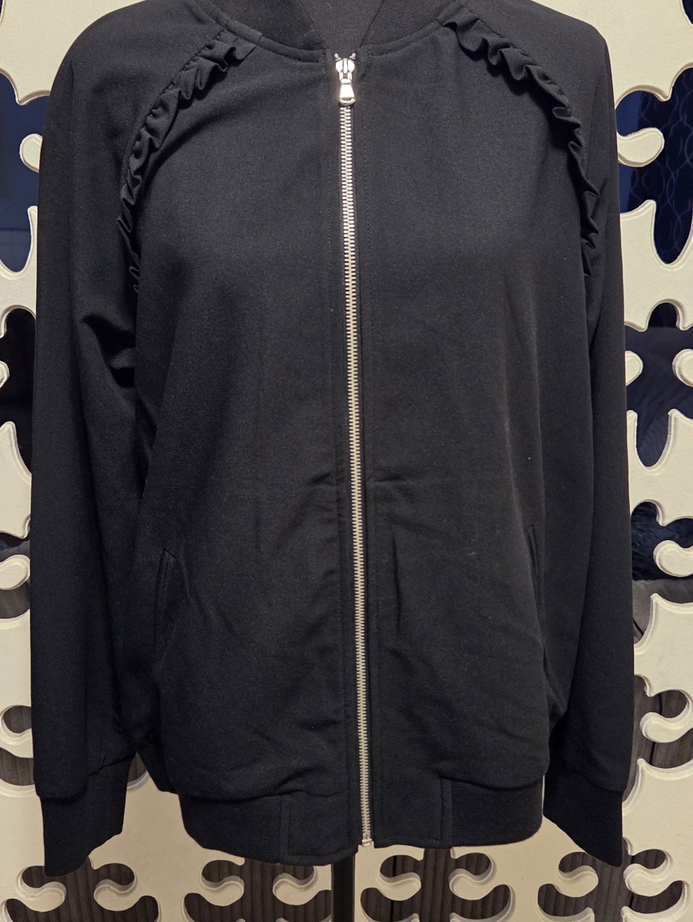 Women's Black Zip-Up Ruffle-Trim Jacket